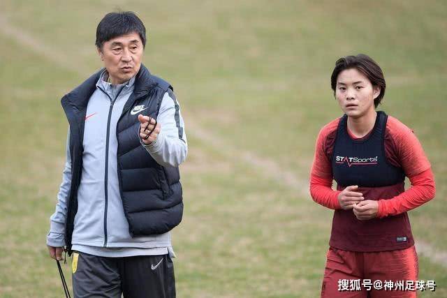 豪门对决：巴萨、拜仁等球队纷纷获胜